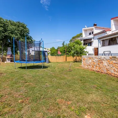 Διαμέρισμα Lora 2 Πούλα